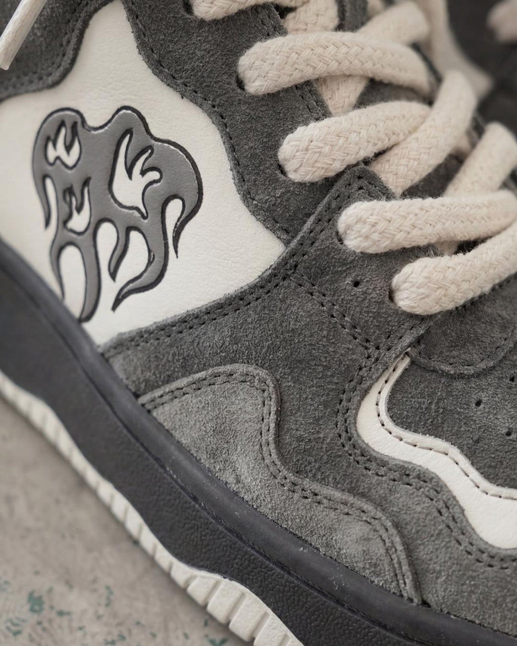 Sneakers „Flamme“