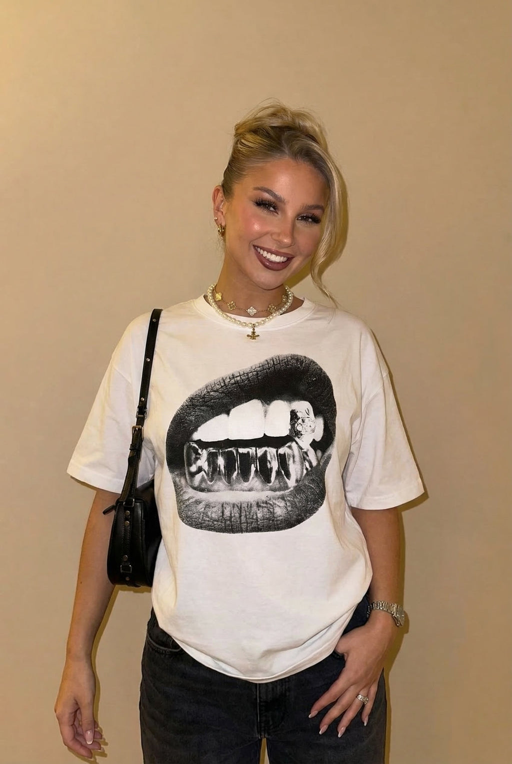T-Shirt "Silberne Grillz"