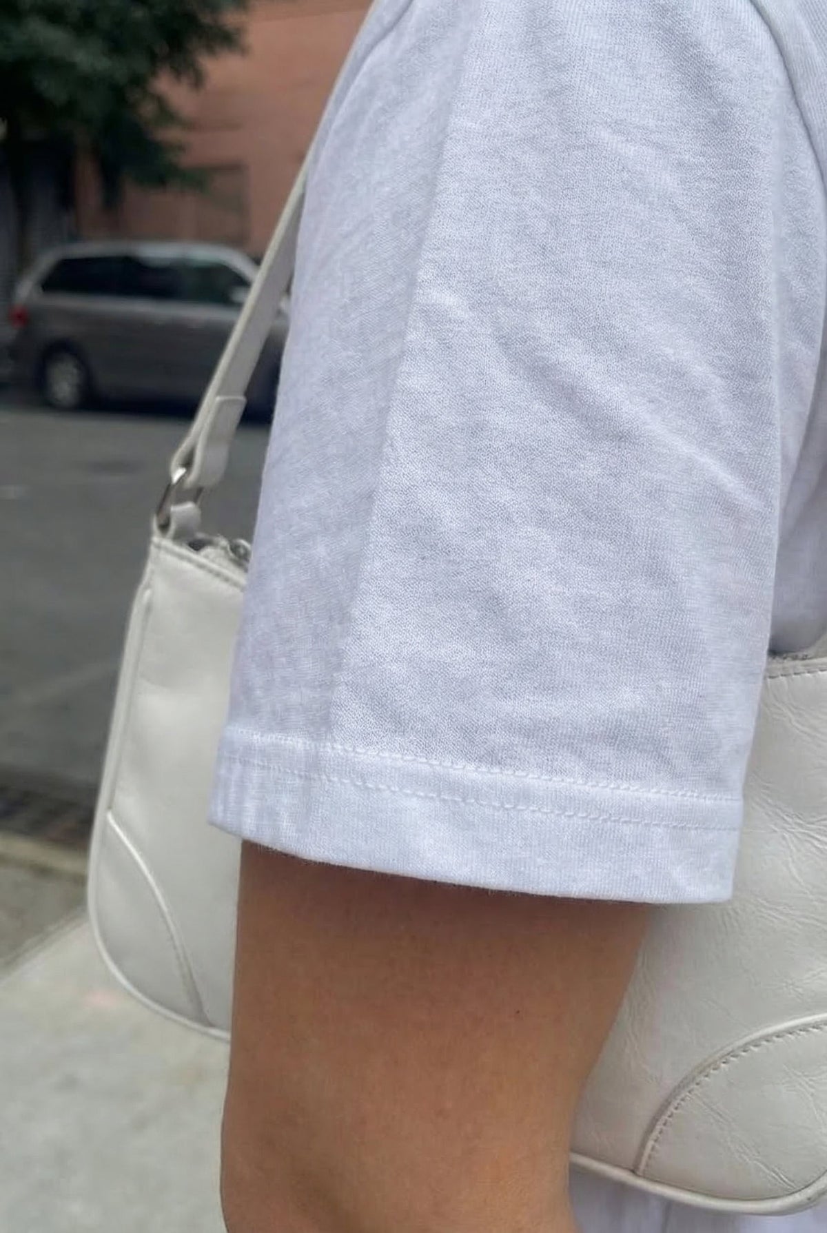 T-Shirt "Silberne Grillz"