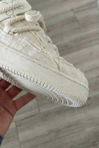 Sneakers „Zerstörungsserie“