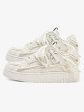 Sneakers „Zerstörungsserie“