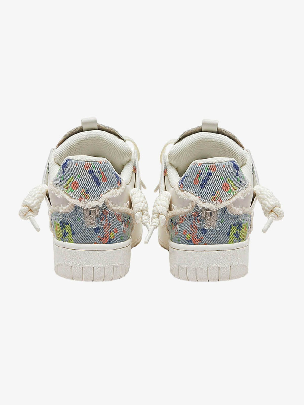 Sneakers „Zerstörungsserie“