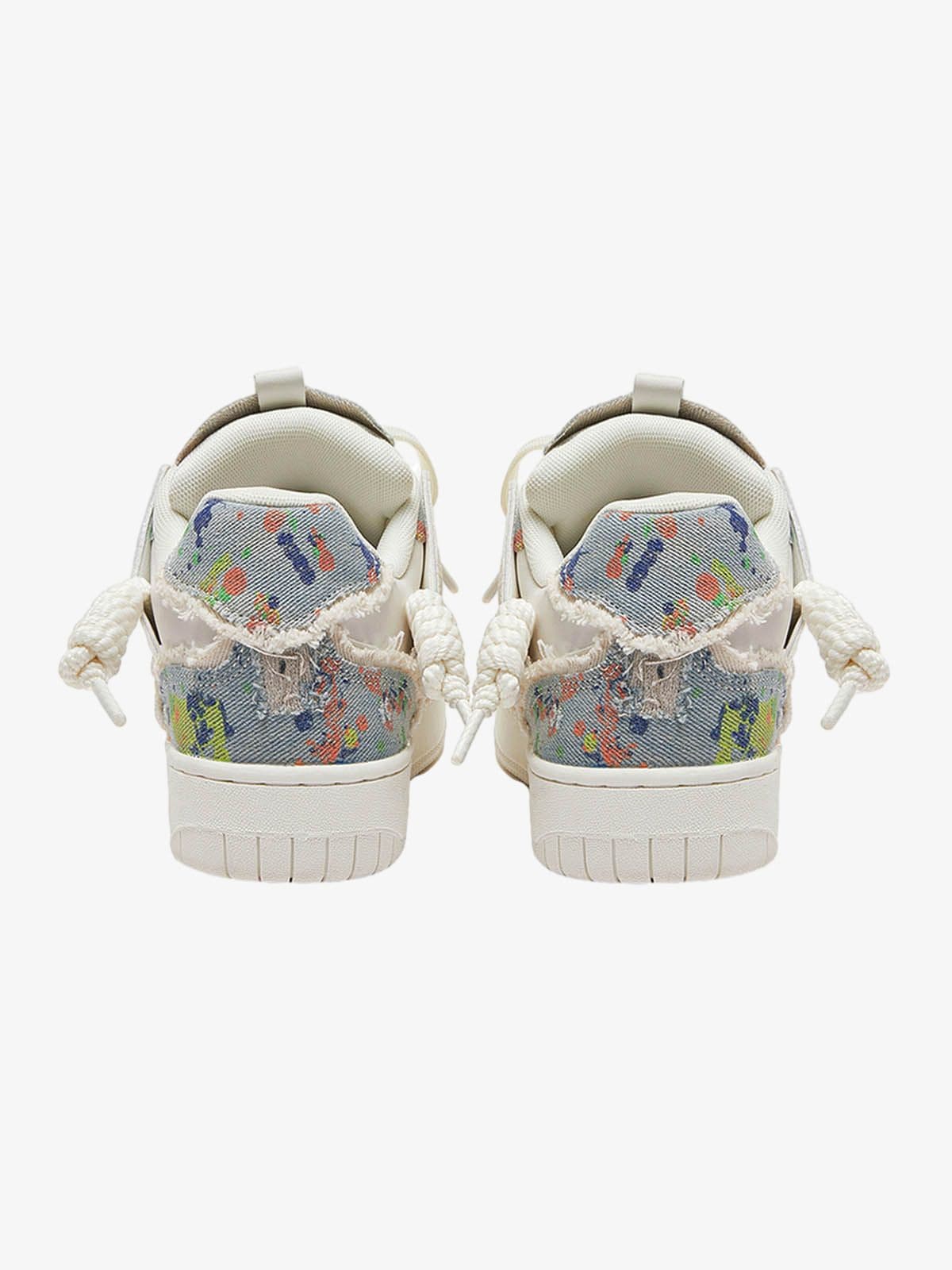 Sneakers „Zerstörungsserie“