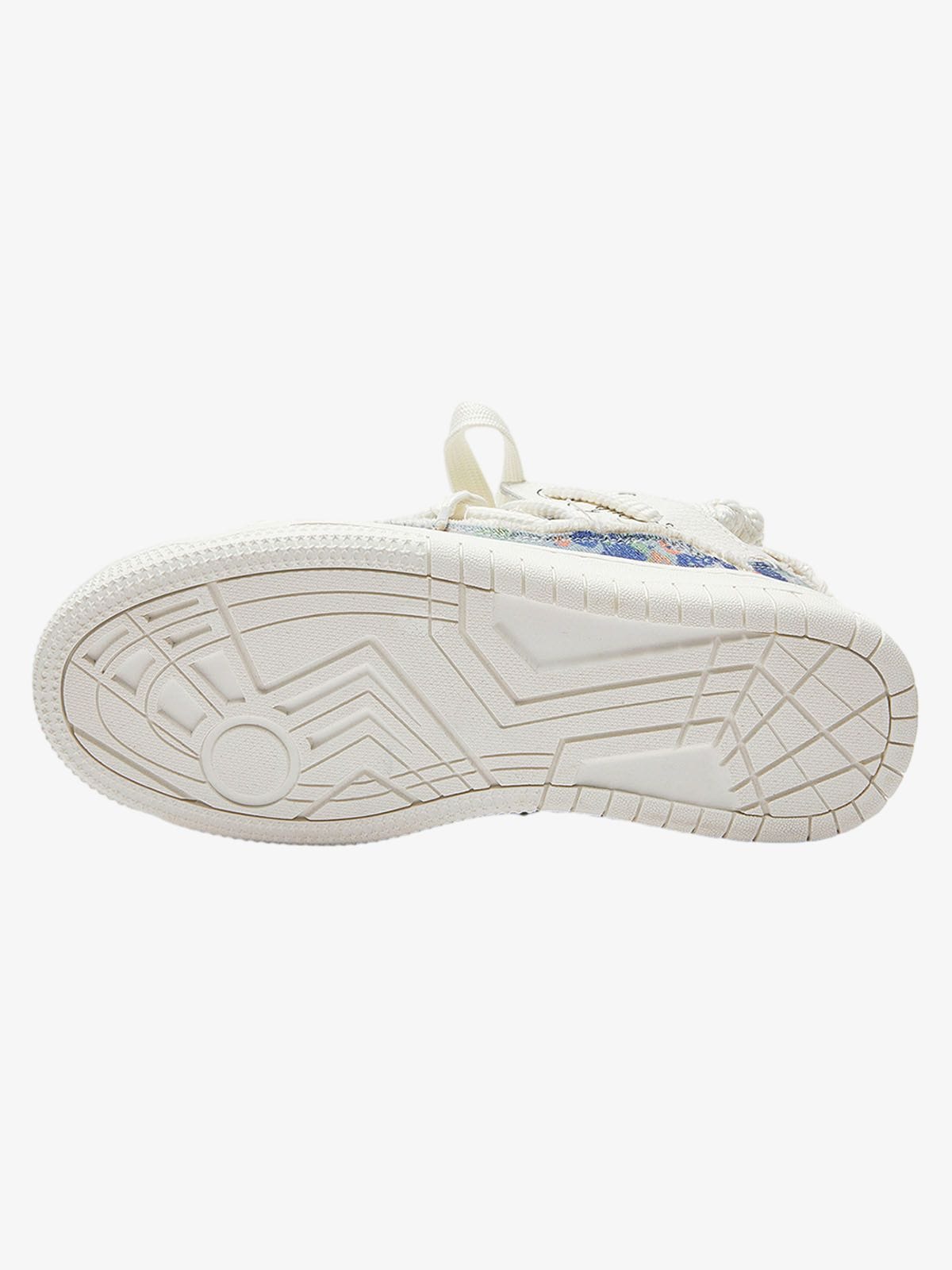 Sneakers „Zerstörungsserie“