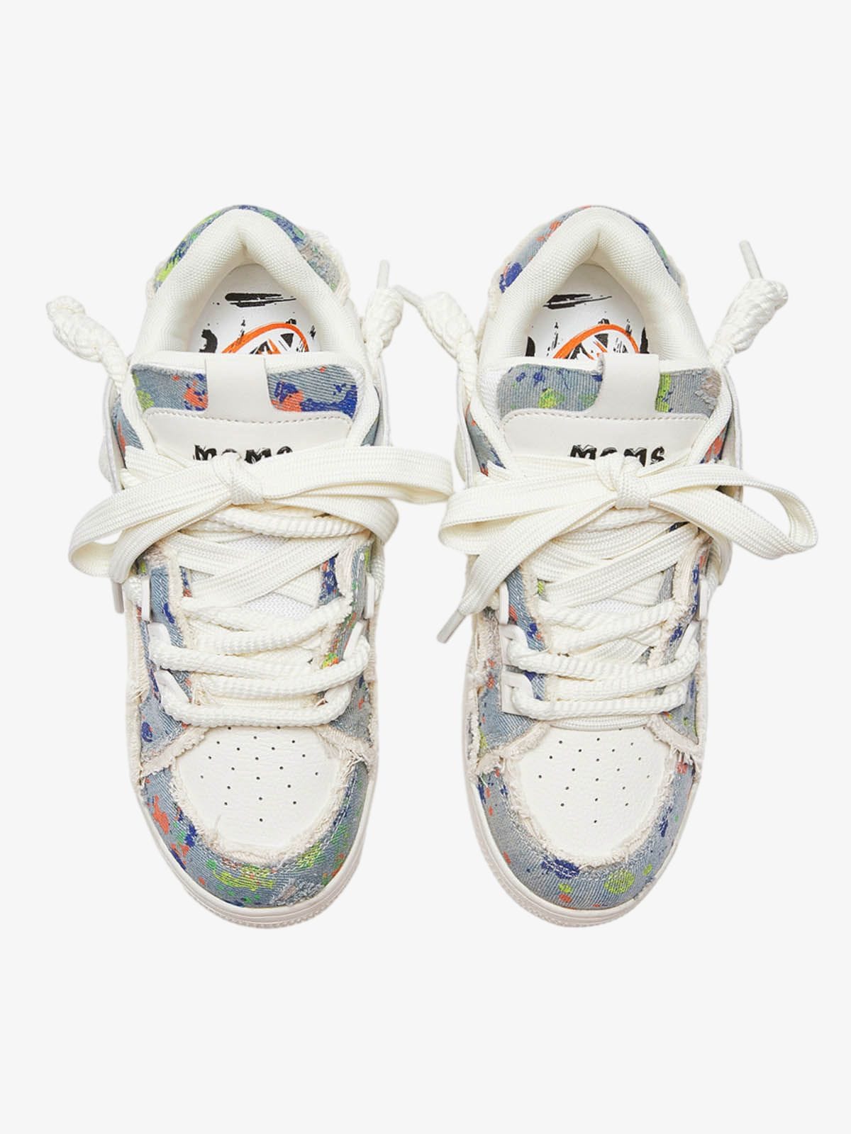 Sneakers „Zerstörungsserie“